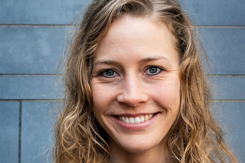 Portret foto vrouw met glimlach